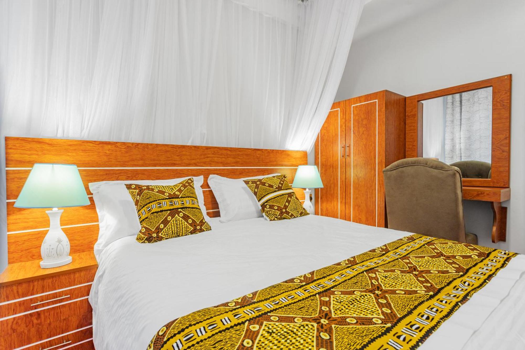 Ambrosia Heights Entebbe Hotel Exterior photo