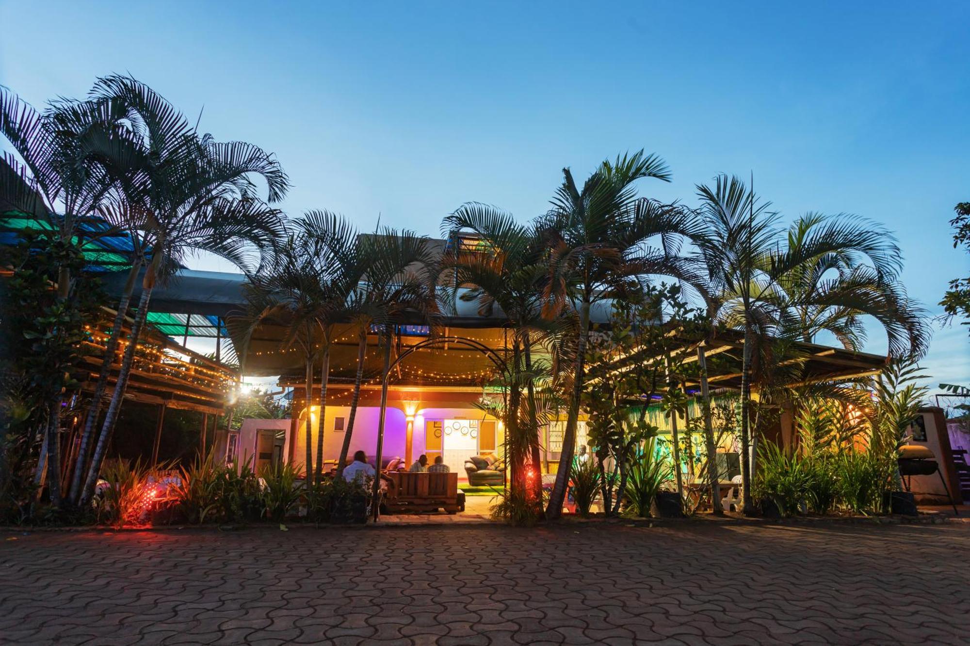 Ambrosia Heights Entebbe Hotel Exterior photo